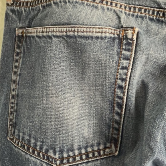 GAP Men's Dark Blue distressed Bootcut Jeans - Picture 5 of 12